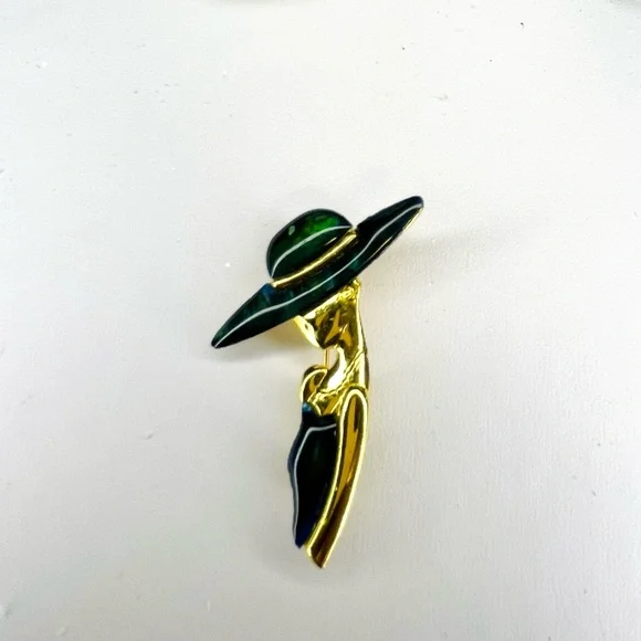 Vintage Park Lane Art Deco-style lady in a hat brooch with green enamel - Picture 4 of 5